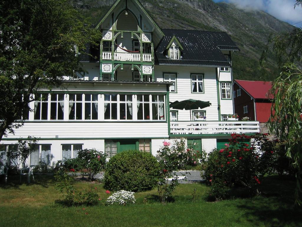 Hjelle Hotel Luaran gambar